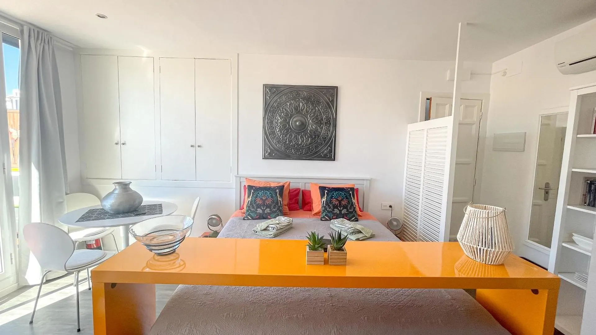 Unique Studio Apartment With Amazing Terrace Sitges Centre Beach
