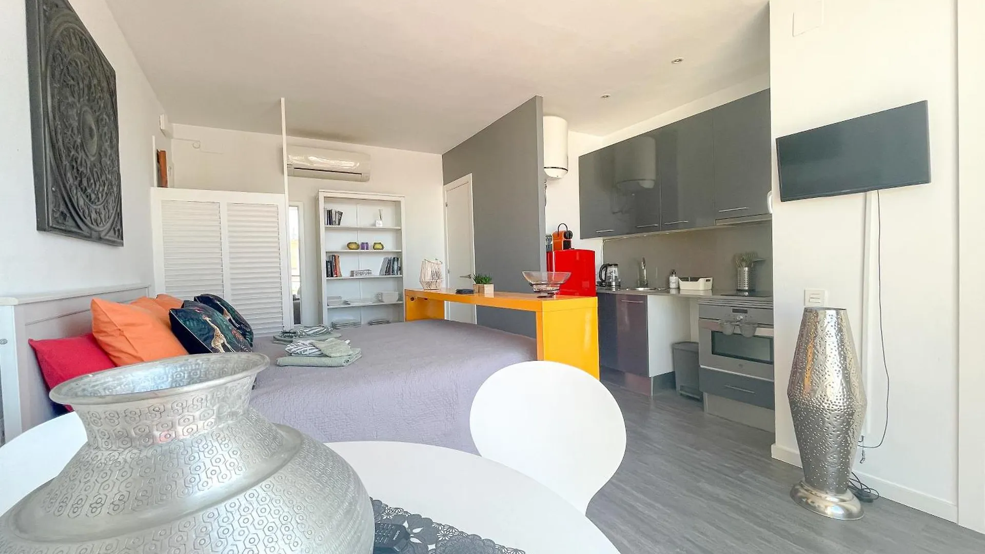 Unique Studio Apartment With Amazing Terrace Sitges Centre Beach